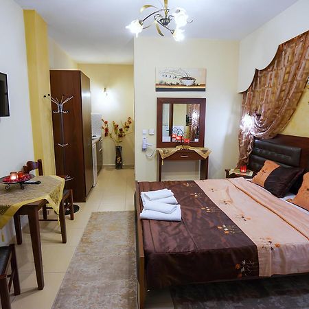 Relax Pozar Hotel Loutraki  Exterior photo